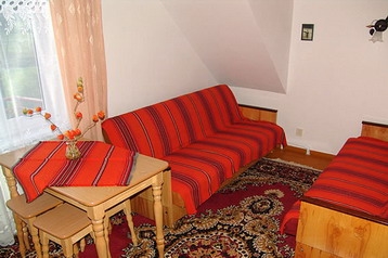 Polonia Privát Wołkowyja, Interiorul